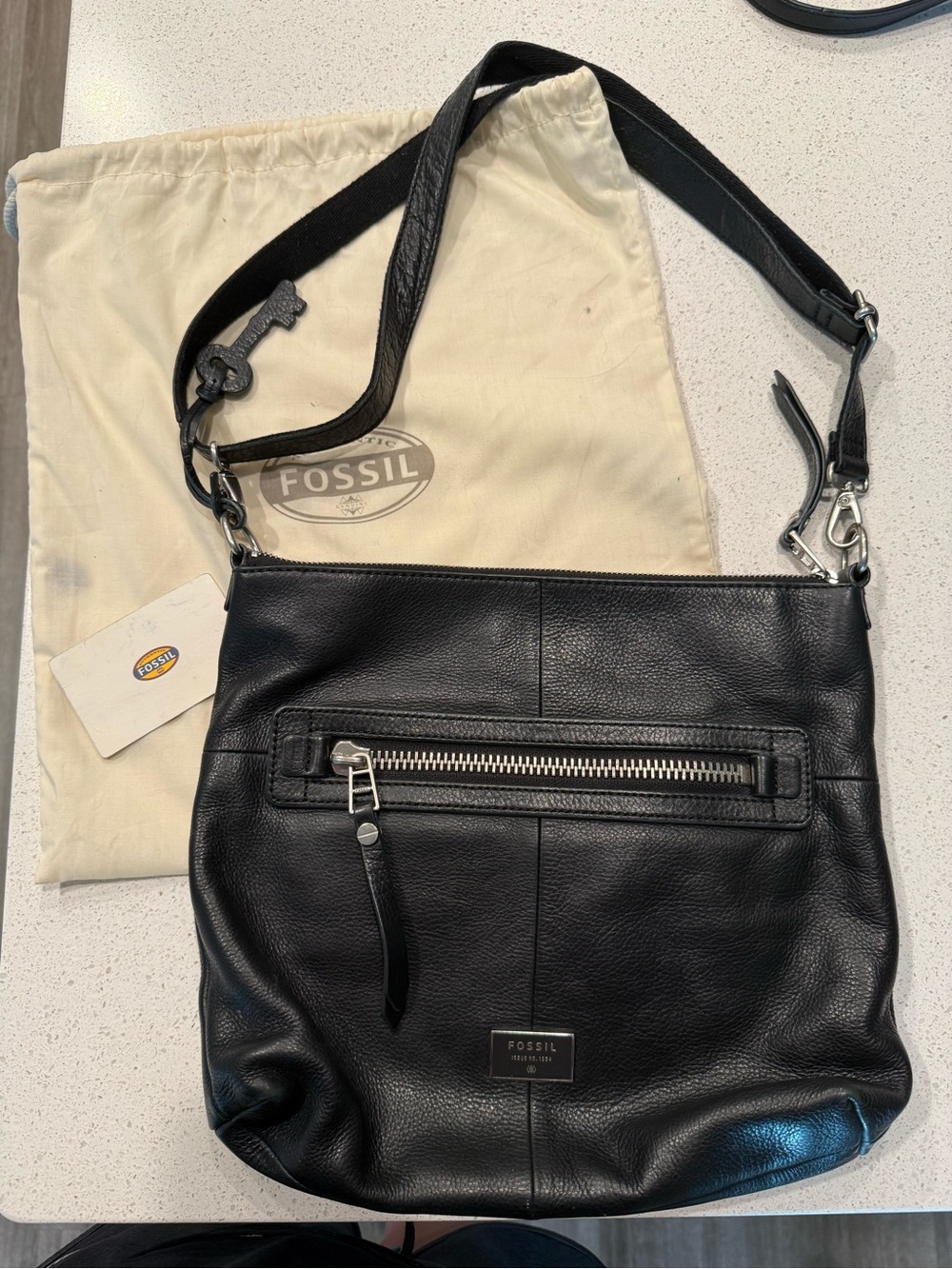 Fossil Purse Women’s Black Medium Crossbody Shoulder Bag Leather